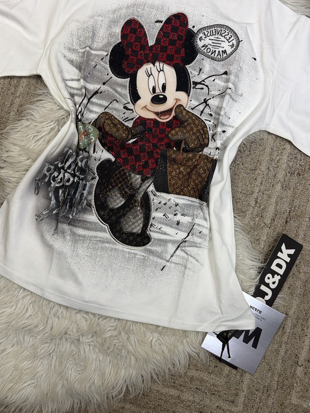 Disney White Girls Graphic Tee with Red & Brown Minnie Print